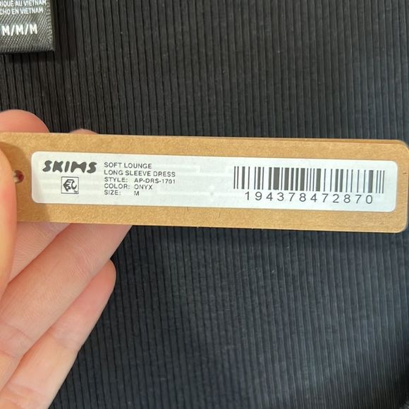 SKIMS SOFT LOUNGE LONG SLEEVE DRESS ONYX BLACK SIZE MEDIUM - Picture 9 of 12